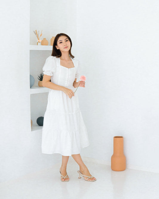 Tips Memilih Outfit yang Basic untuk Wanita